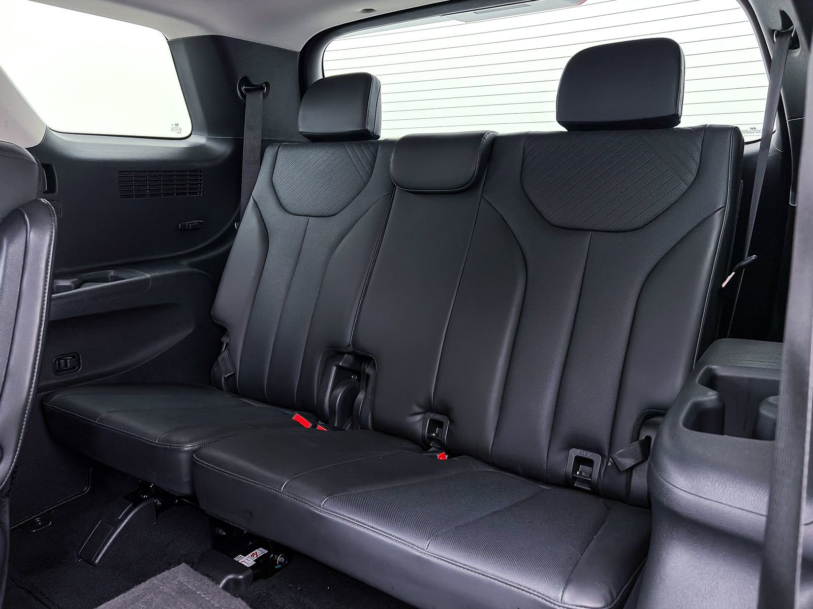 Used 2023 Hyundai Palisade SEL w/ Cargo Package image 37