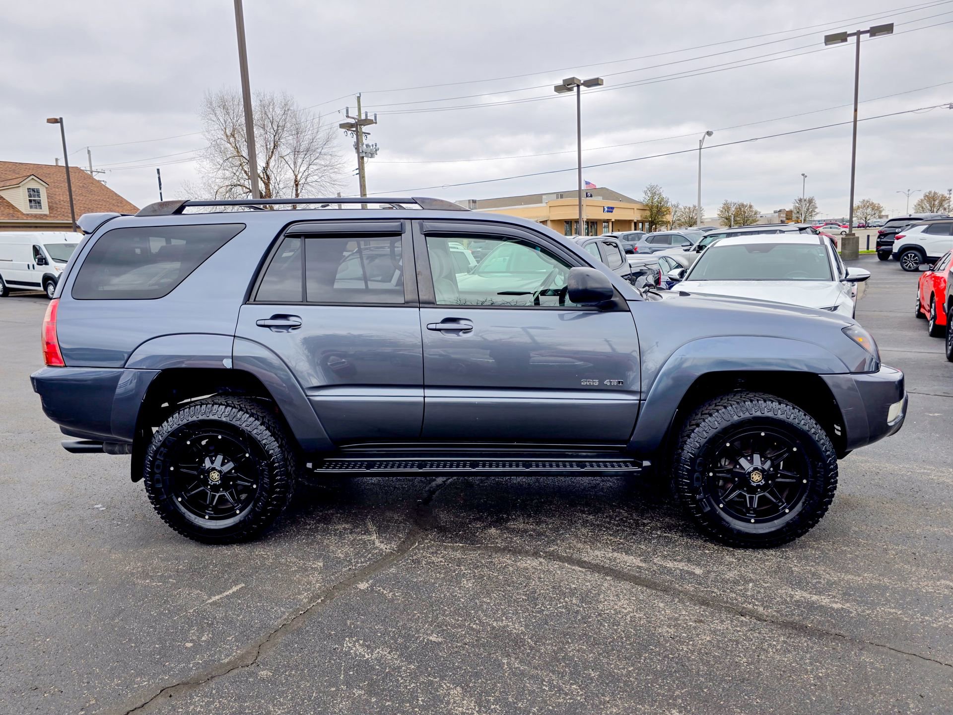 Used 2005 Toyota 4Runner SR5 AWD/4WD image 14