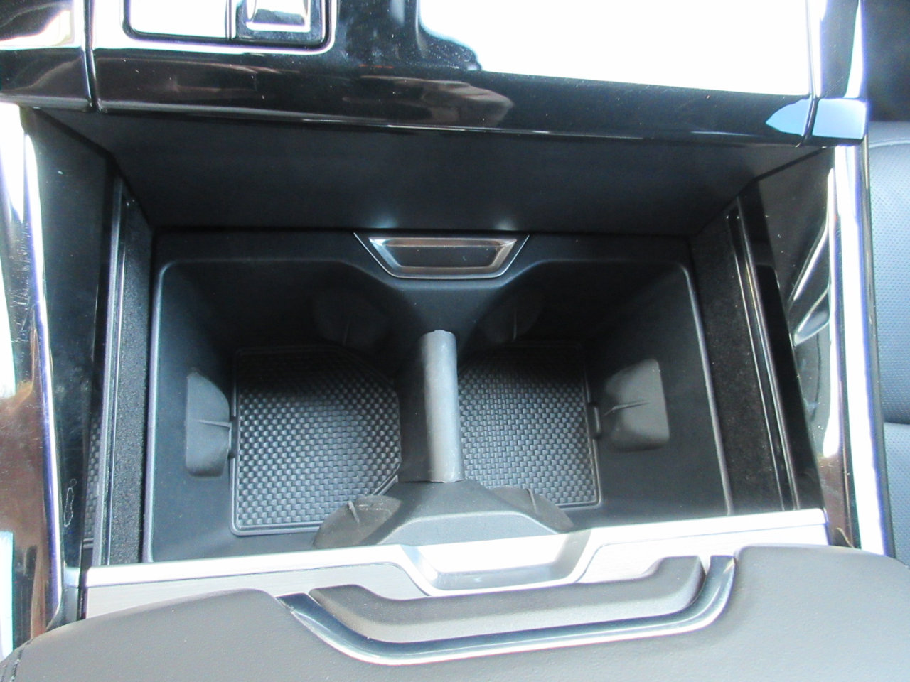 Used 2024 Land Rover Range Rover Sport SE image 69