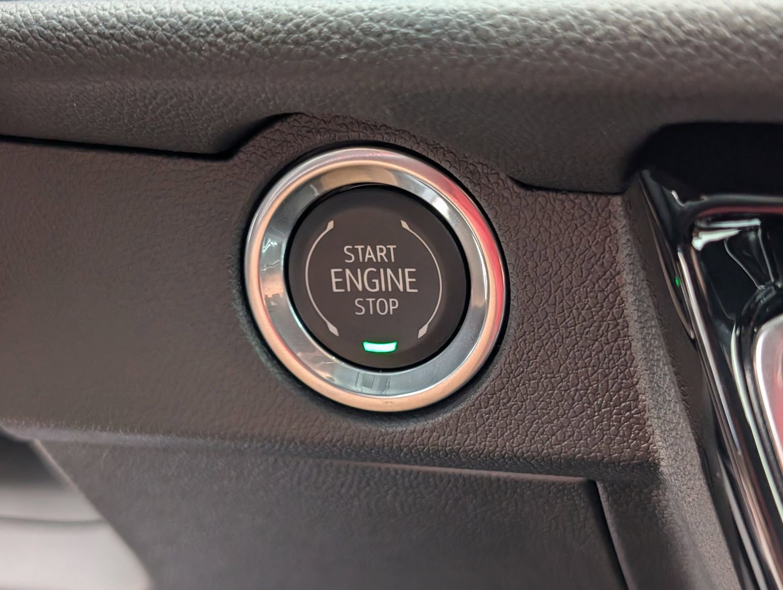 New 2026 Chevrolet Traverse LT w/ Enhanced Driving Package image 23