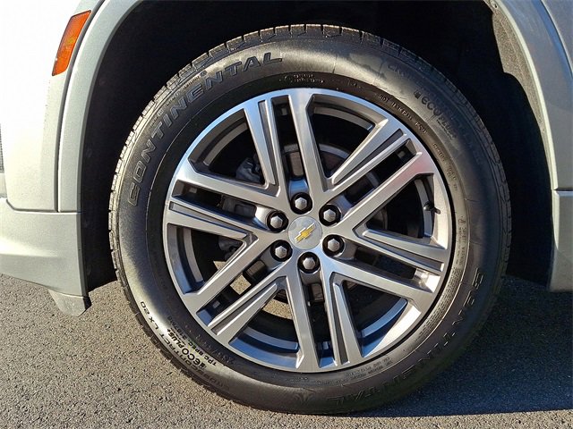 Used 2023 Chevrolet Traverse High Country image 8