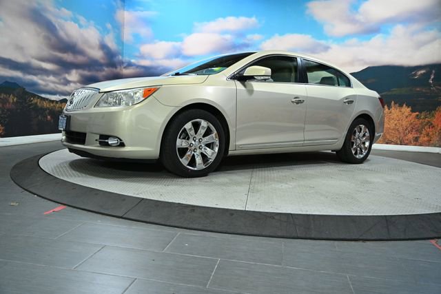 Used 2010 Buick LaCrosse CXL w/ Luxury Package image 3