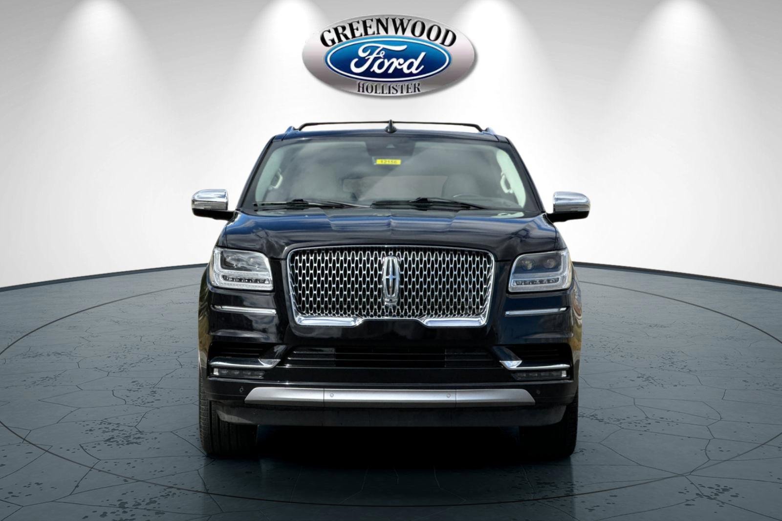 Used 2021 Lincoln Navigator Black Label w/ Cargo Convenience Package image 9