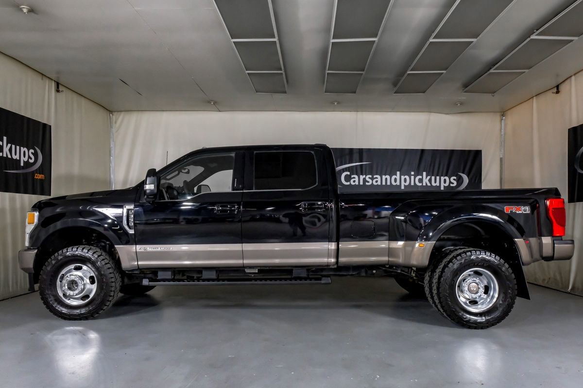 Used 2022 Ford F350 King Ranch image 11