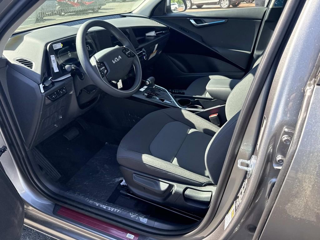 New 2026 Kia Niro LX FWD image 8