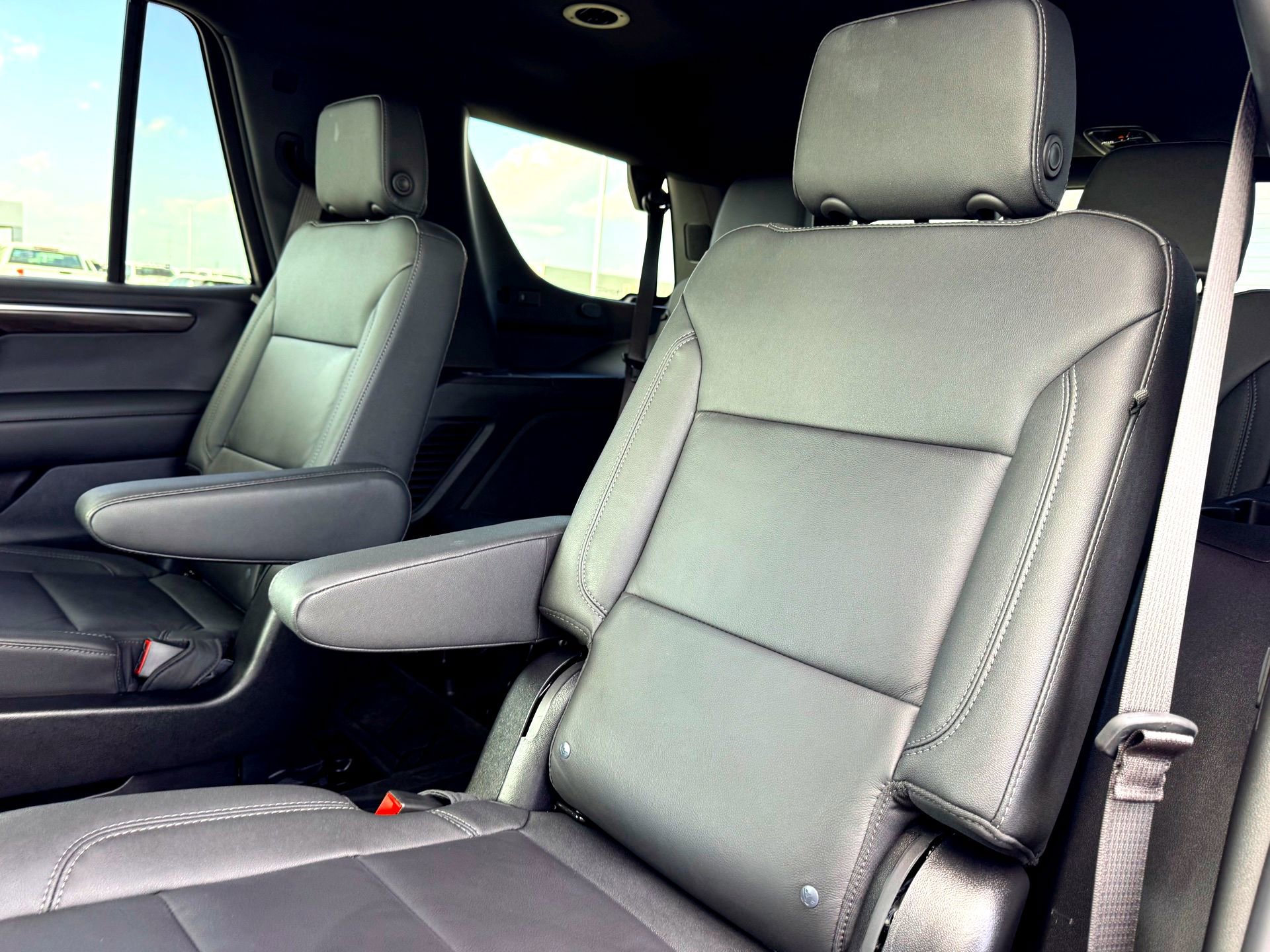 Used 2026 Chevrolet Tahoe Z71 w/ Comfort Package image 18