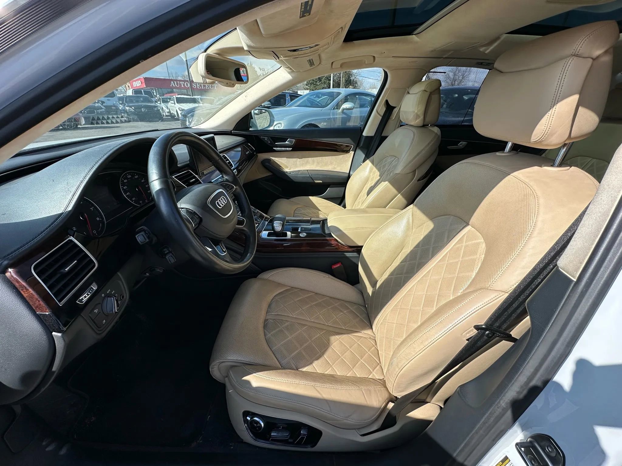 Used 2014 Audi A8 L 4.0T w/ Luxury Package image 9