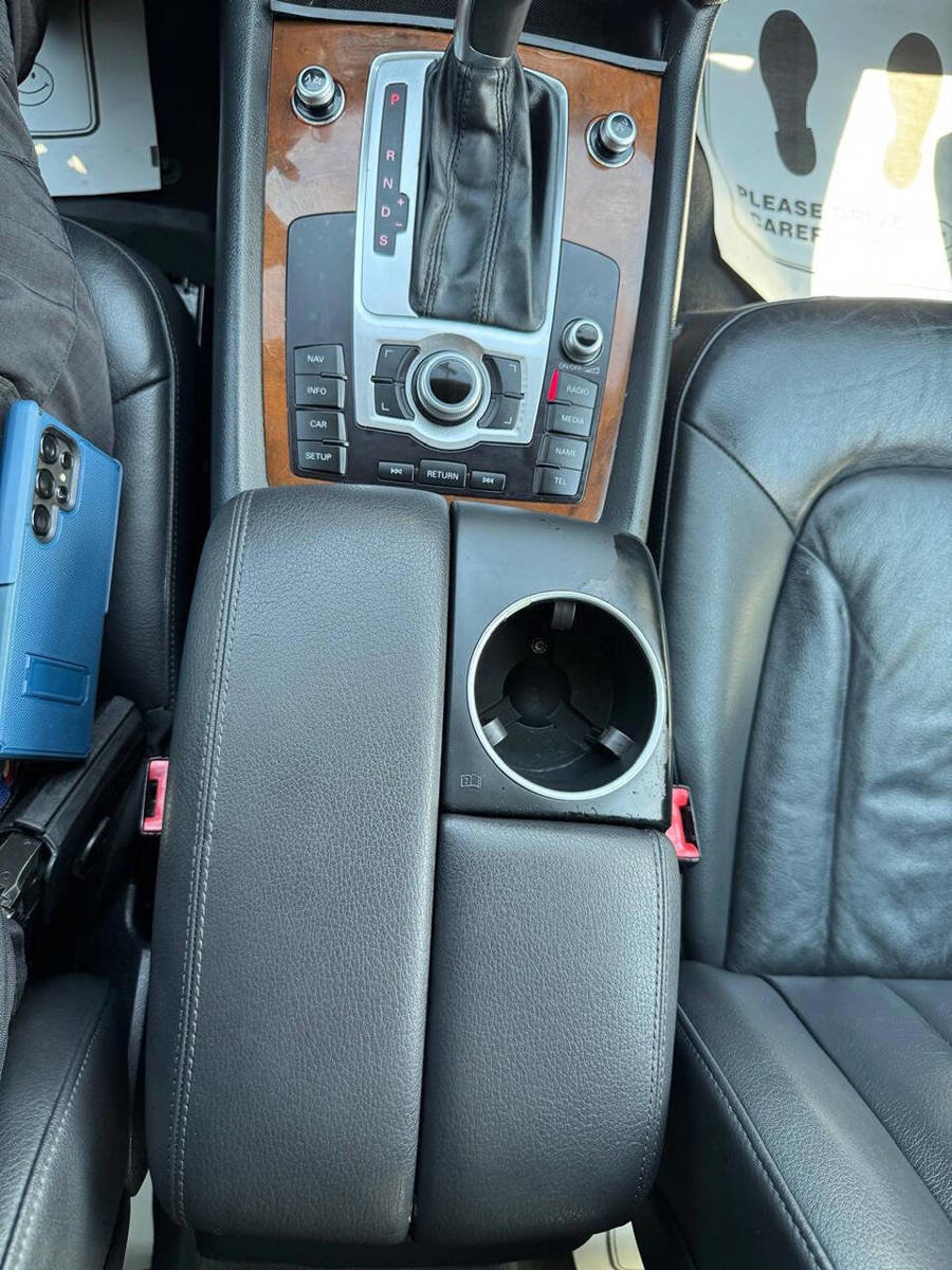 Used 2015 Audi Q7 3.0T Premium w/ Audi Guard Protection Package image 38