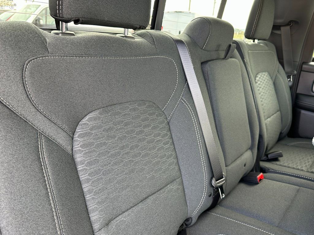 New 2026 RAM 1500 4x4 Crew Cab image 18