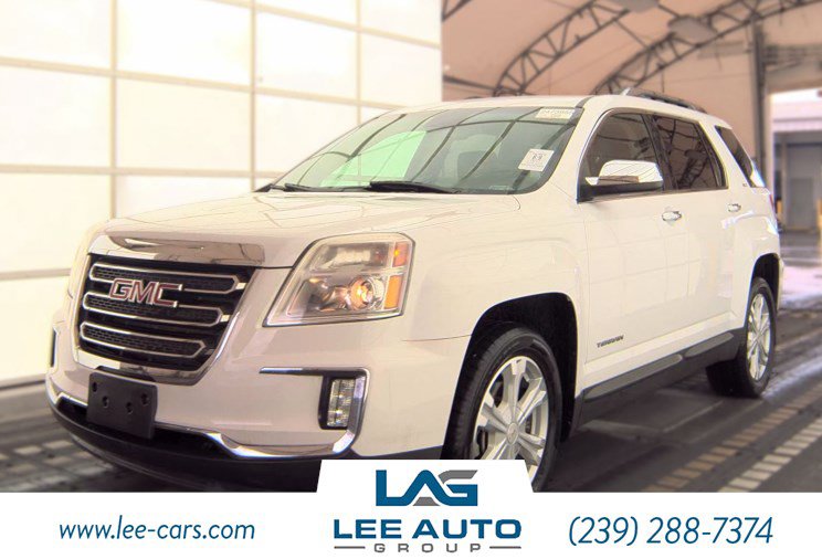 Used 2017 GMC Terrain SLT w/ Open Road Package FWD image 2
