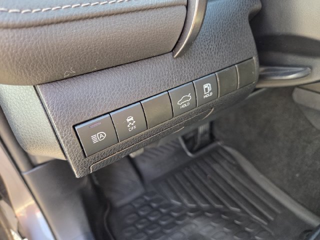 Certified 2022 Toyota Camry SE w/ Convenience Package FWD image 17