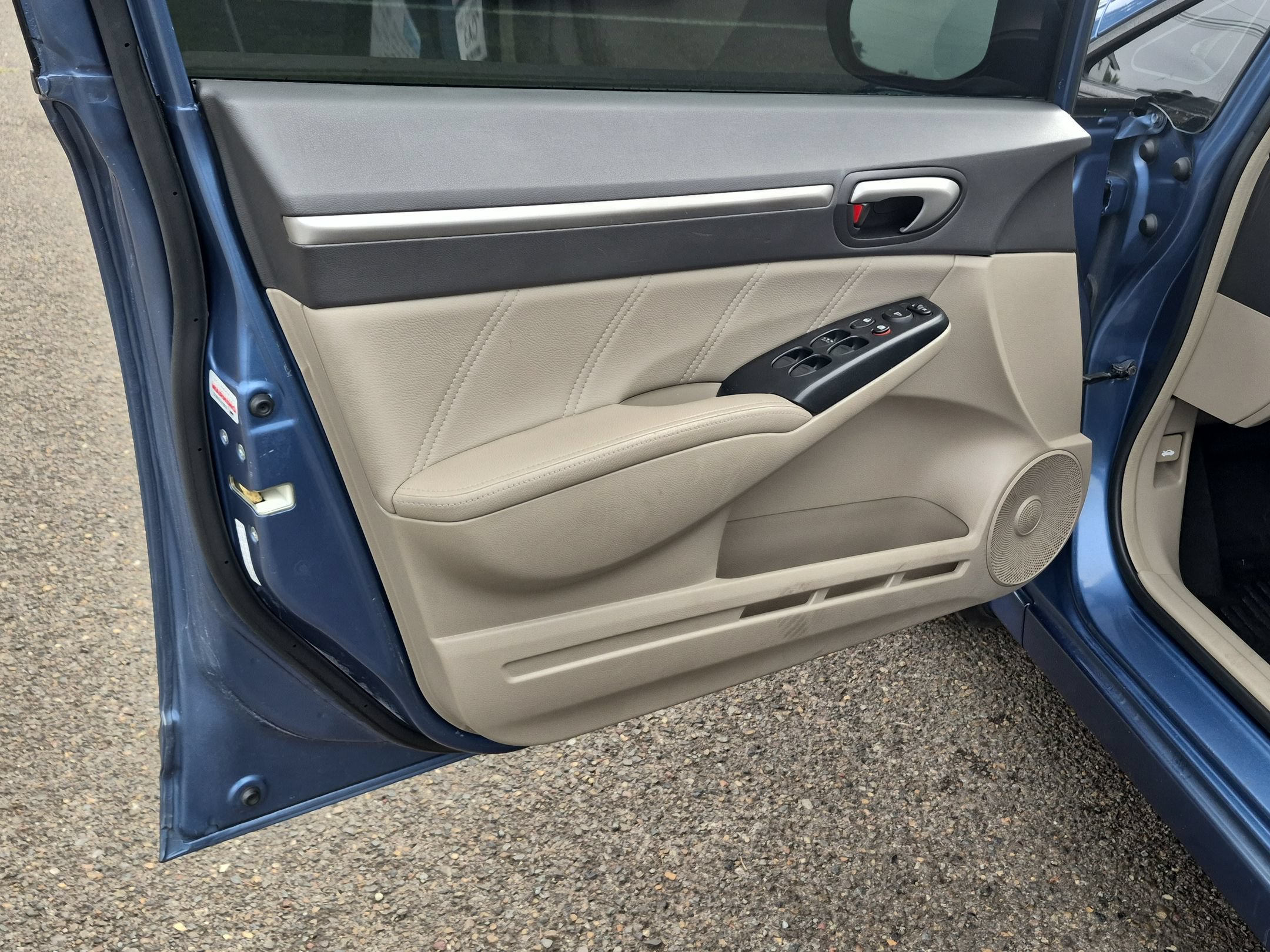 Used 2010 Honda Civic Hybrid Sedan image 9