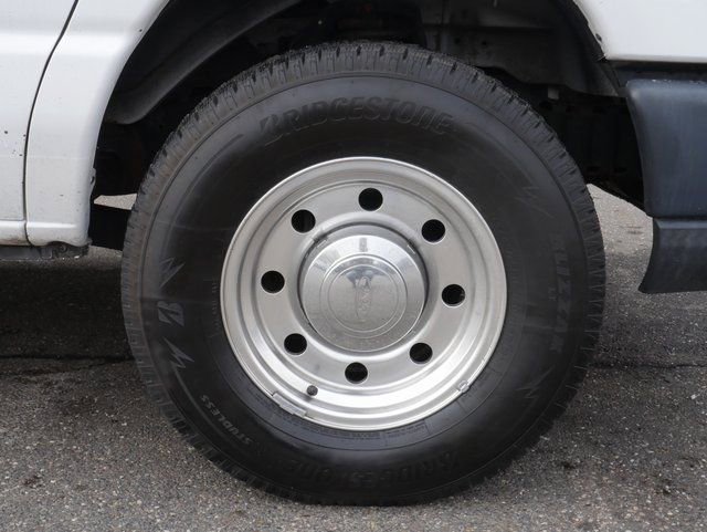 Used 2014 Ford E-350 and Econoline 350 Super Duty w/ Power Group image 9