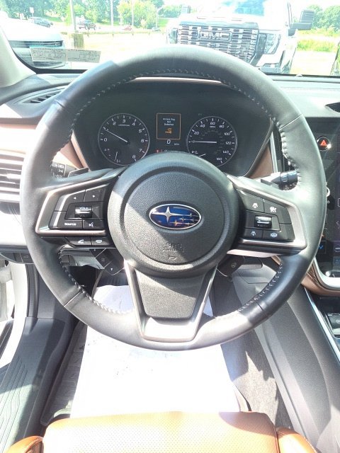 Used 2022 Subaru Outback Touring w/ Popular Package #2 AWD/4WD image 16
