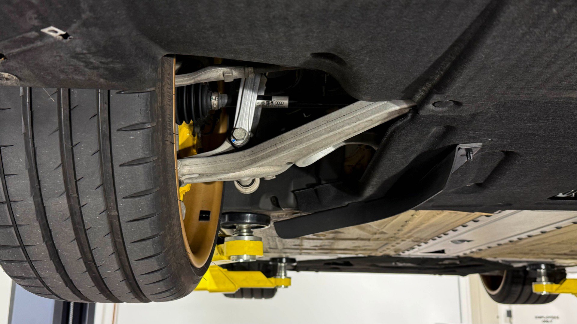 Used 2018 Lamborghini Huracan Performante image 83