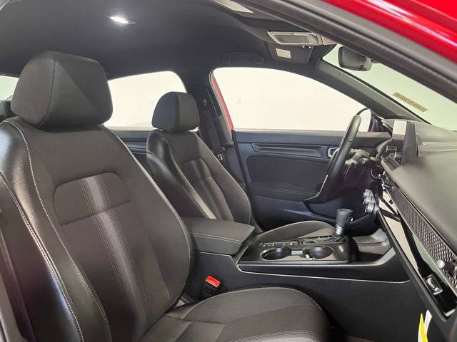 Used 2025 Honda Civic Sport image 10