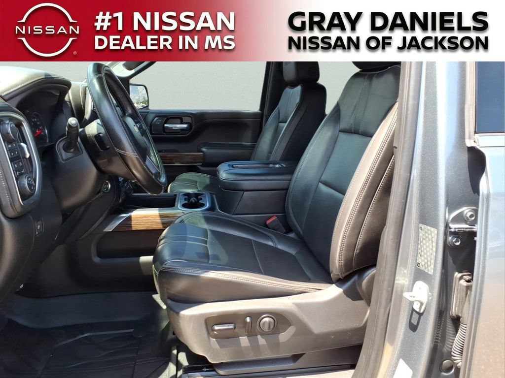 Used 2019 Chevrolet Silverado 1500 High Country w/ Technology Package AWD/4WD image 23