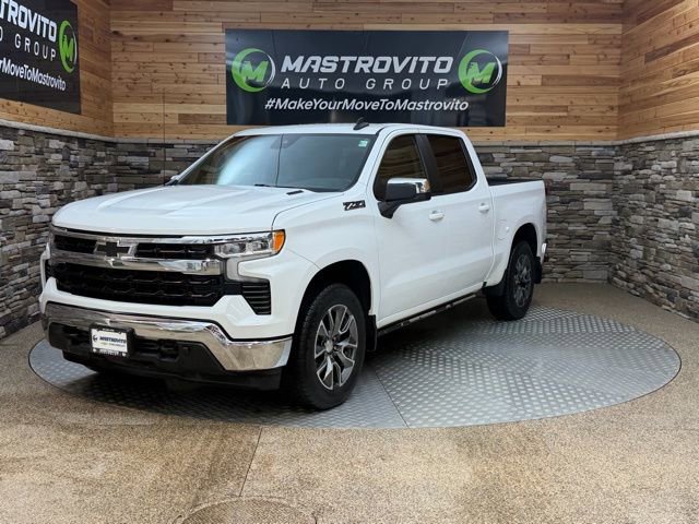 Used 2022 Chevrolet Silverado 1500 LT image 4