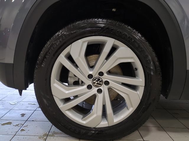 Used 2023 Volkswagen Atlas SE image 27