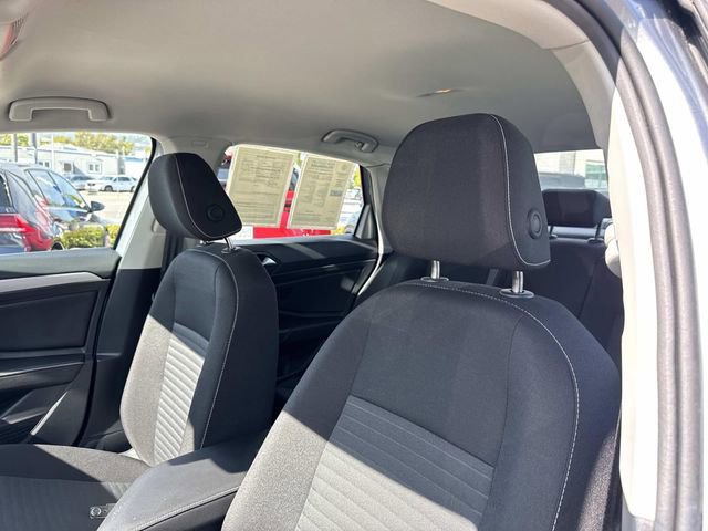 Certified 2025 Volkswagen Jetta S image 15