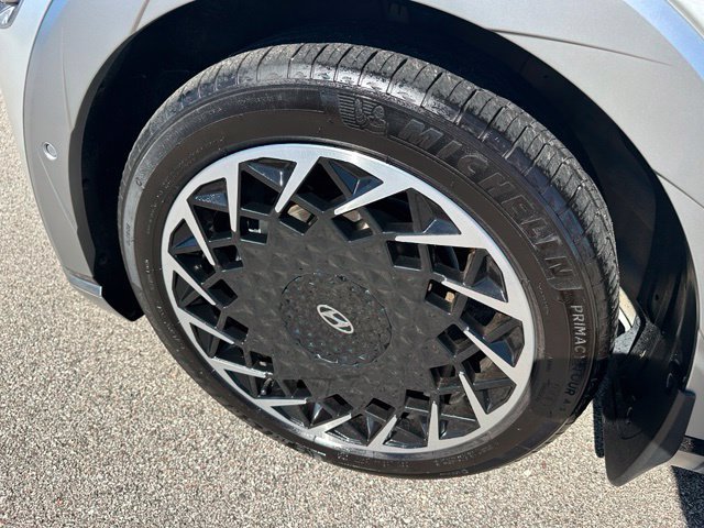 Used 2024 Hyundai Ioniq 5 Limited AWD/4WD image 8