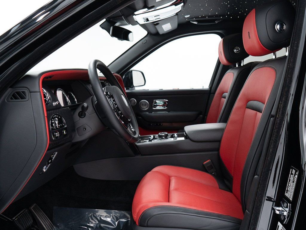 Certified 2024 Rolls-Royce Cullinan Black Badge w/ Driver's Package image 16