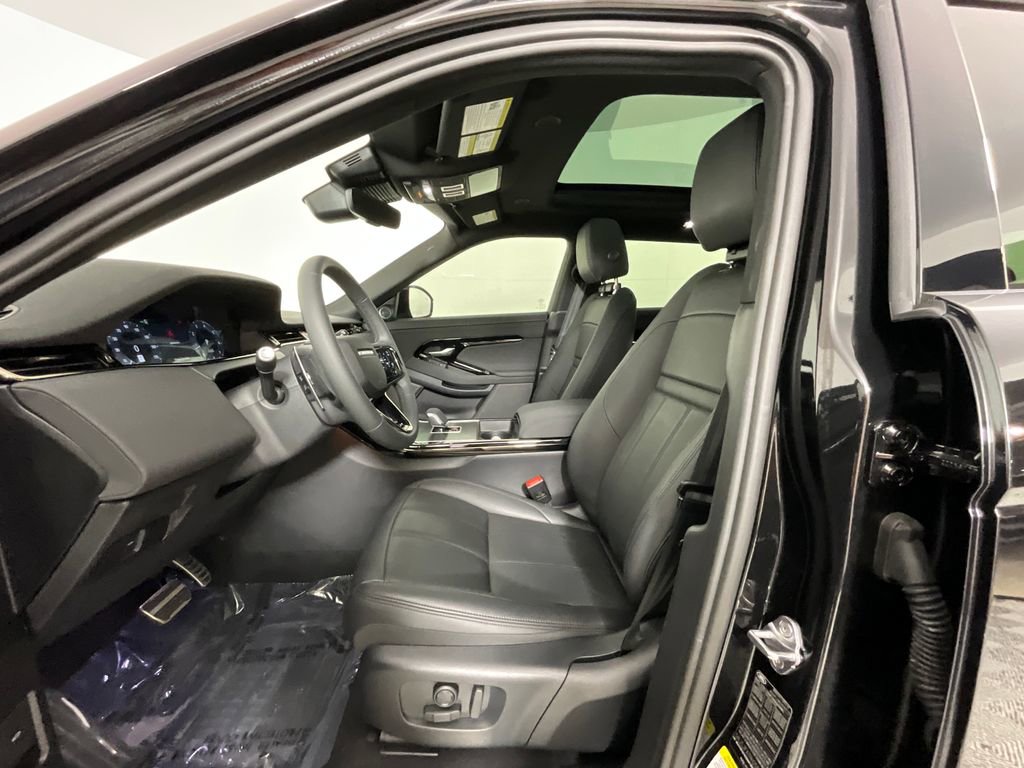 Used 2024 Land Rover Range Rover Evoque Dynamic SE image 16