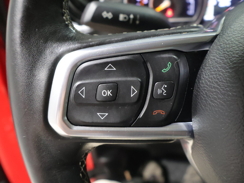 Used 2018 Jeep Wrangler Unlimited Sahara AWD/4WD image 33