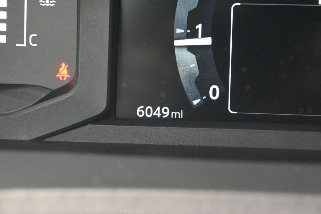 Used 2024 Toyota Tacoma SR AWD/4WD image 31