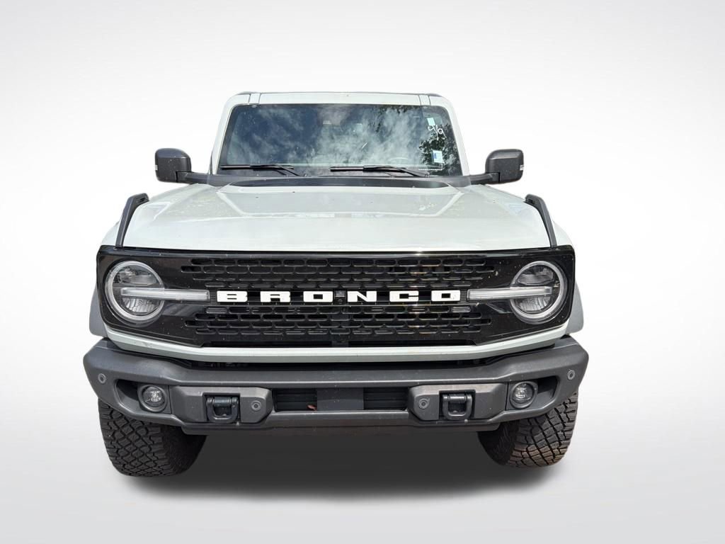 Used 2023 Ford Bronco Wildtrak image 3