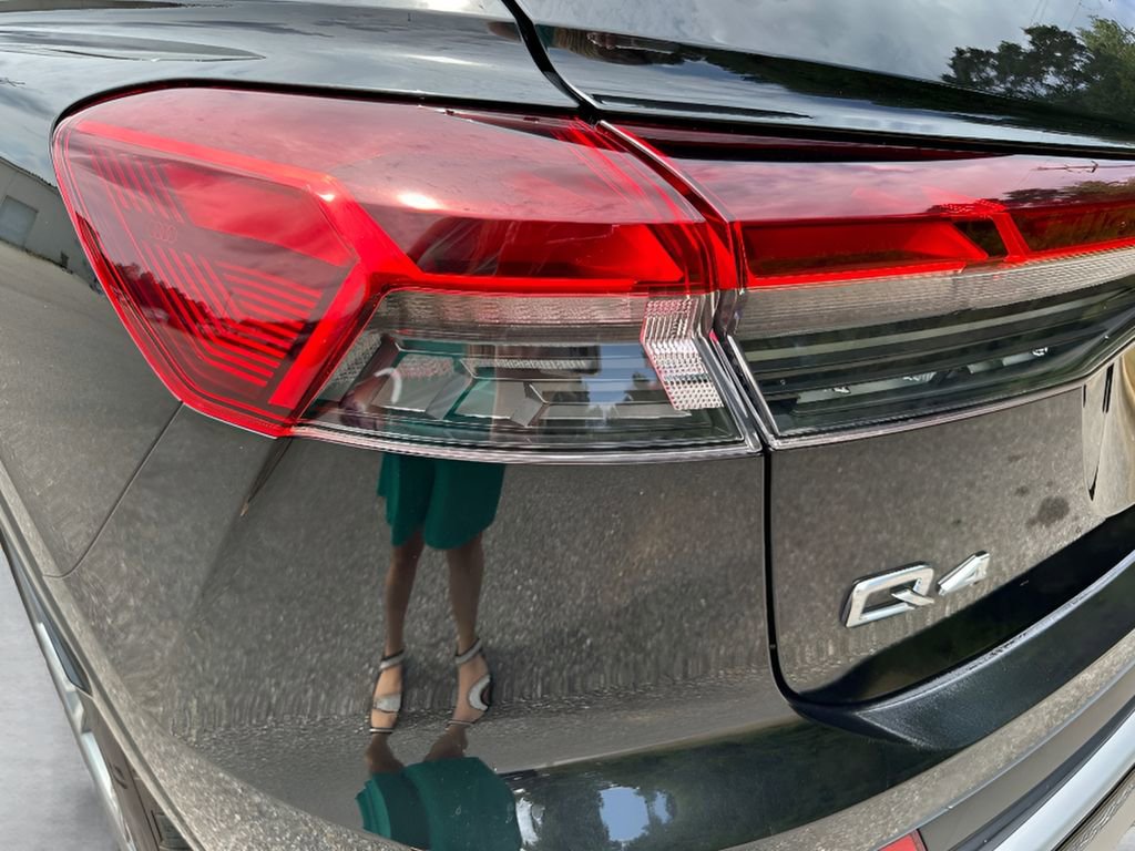 Used 2023 Audi Q4 e-tron Premium Plus w/ Premium Plus image 33