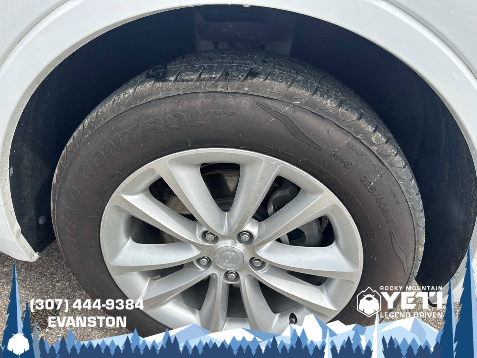 Used 2018 Buick Envision Essence AWD/4WD image 9