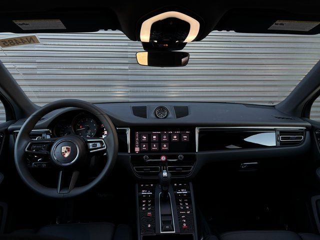 Certified 2026 Porsche Macan AWD/4WD image 13