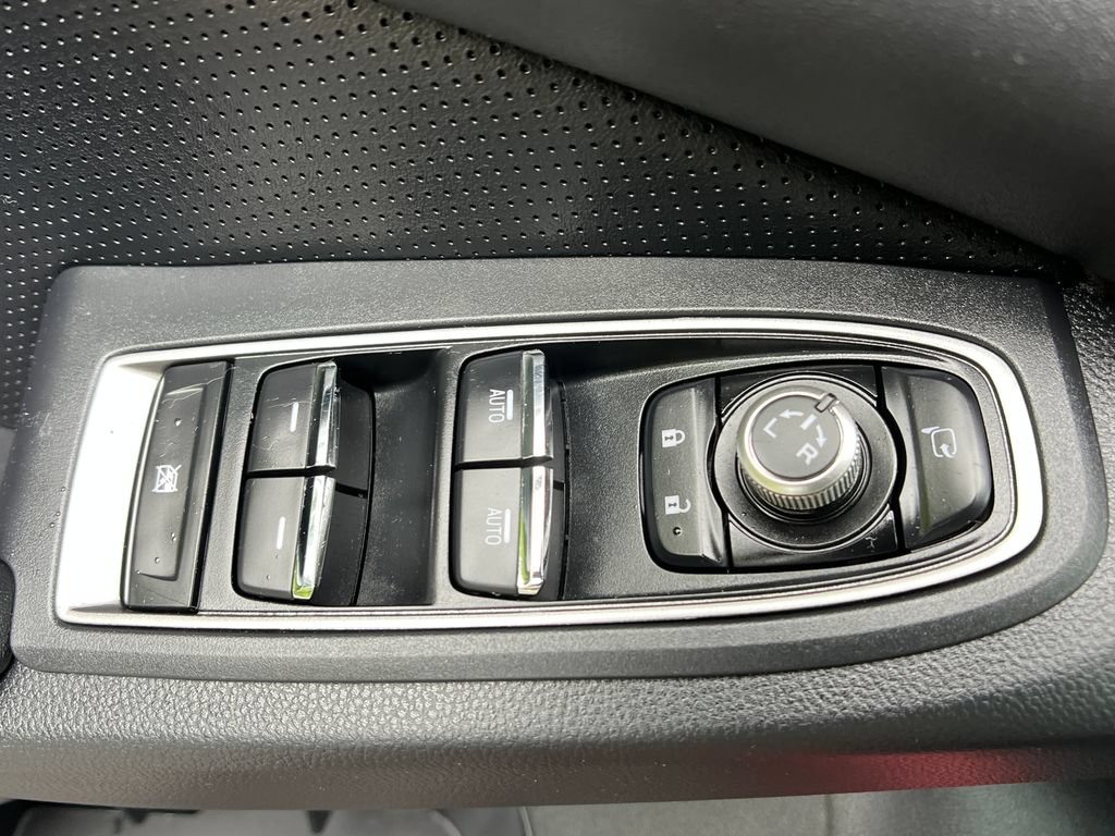 Used 2023 Subaru Ascent Touring AWD/4WD image 12