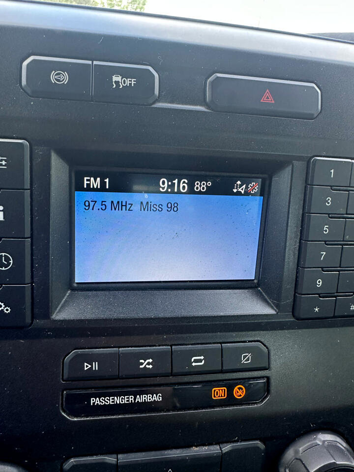 Used 2022 Ford F350 XL w/ Power Equipment Group image 17