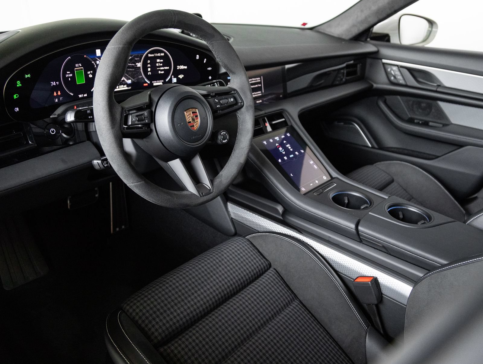New 2026 Porsche Taycan GTS AWD/4WD image 4
