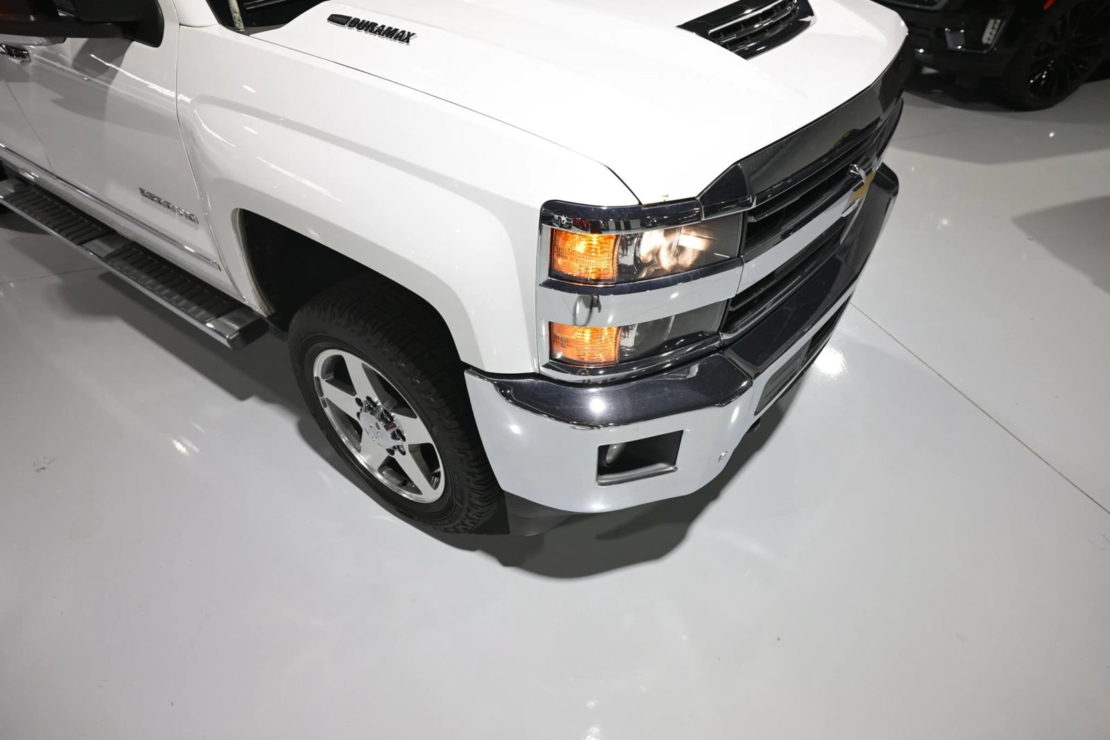 Used 2019 Chevrolet Silverado 2500 LTZ w/ Duramax Plus Package AWD/4WD image 12