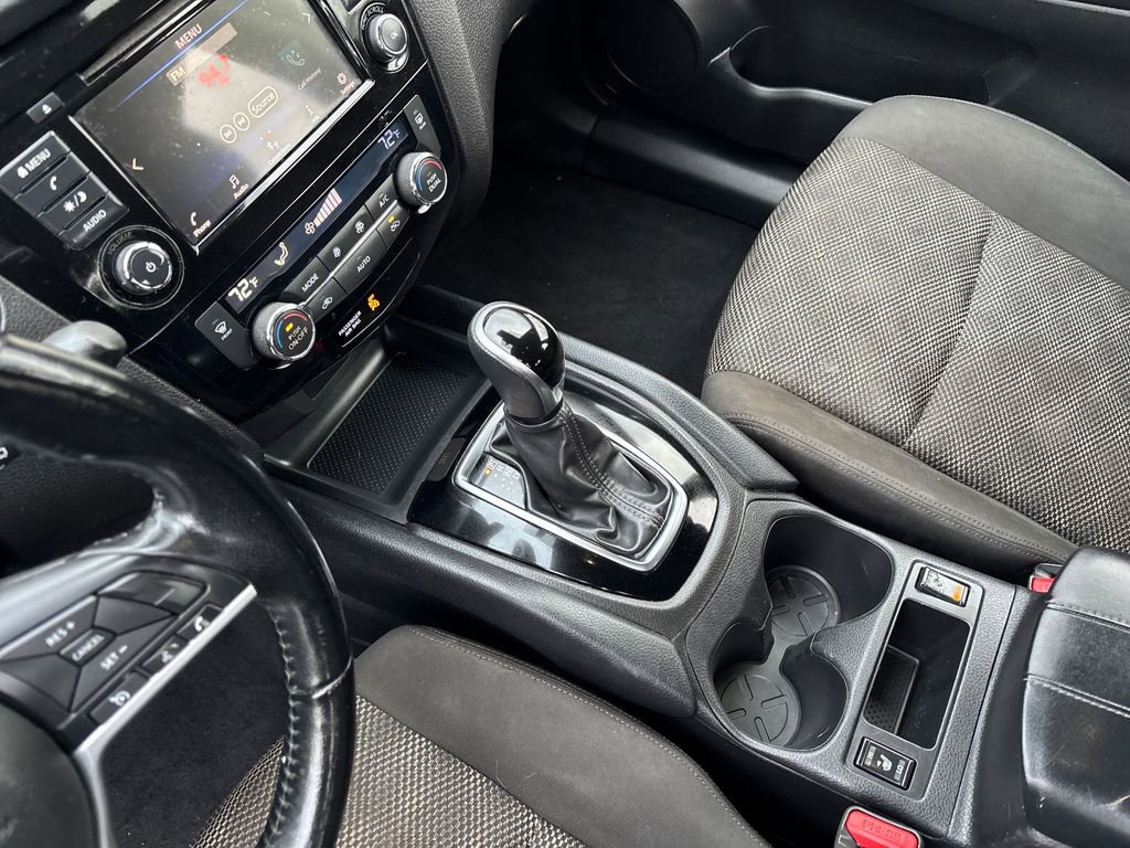 Used 2021 Nissan Rogue Sport SV image 29