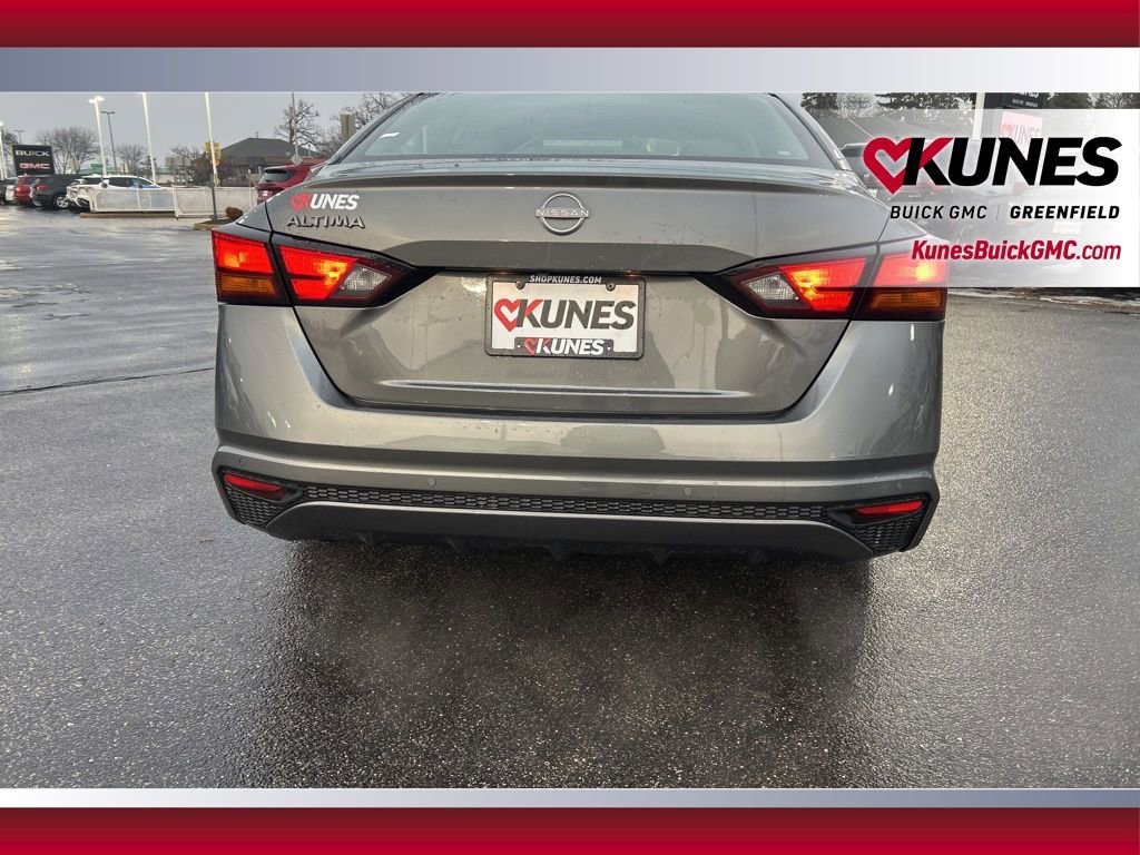 Used 2025 Nissan Altima 2.5 SV image 8