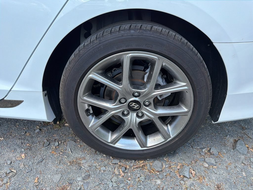 Used 2019 Hyundai Sonata Limited w/ Cargo Package FWD image 6