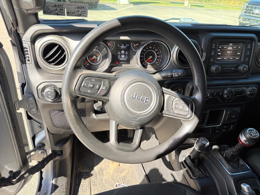 Used 2021 Jeep Gladiator Sport AWD/4WD image 15