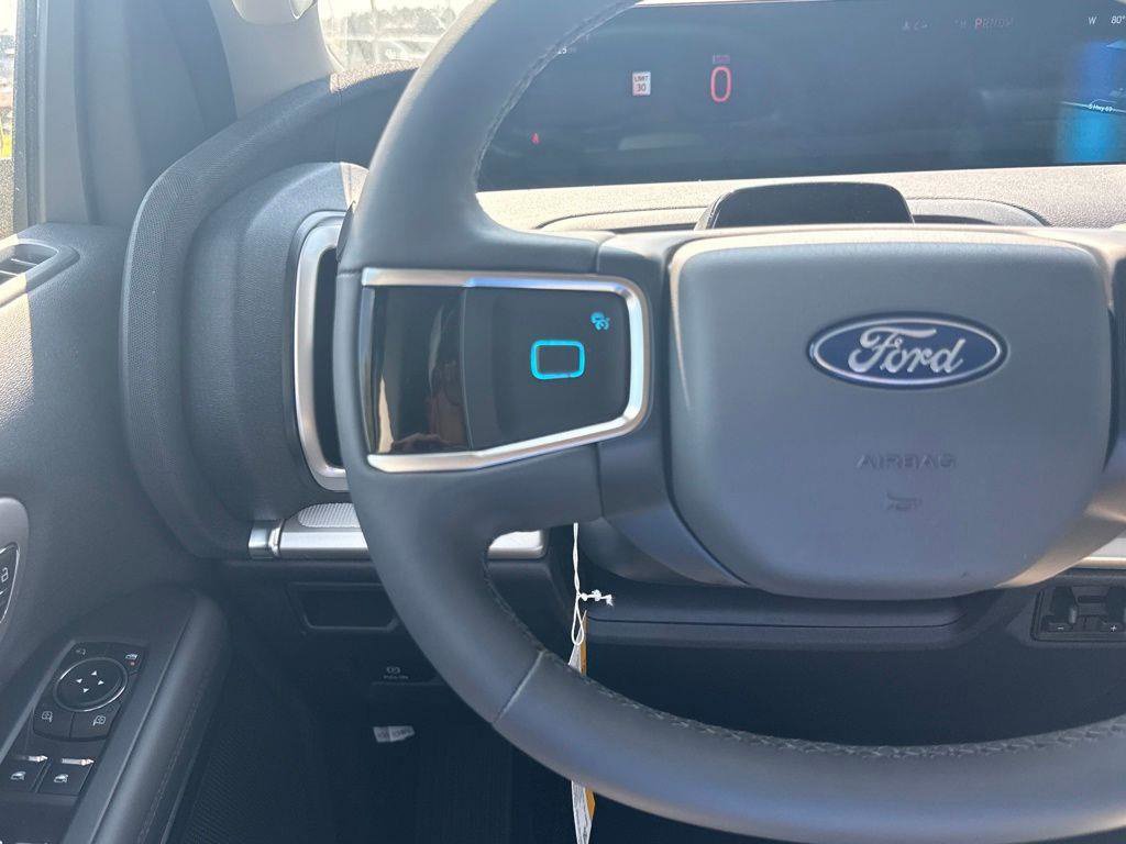 New 2026 Ford Expedition Active RWD image 21