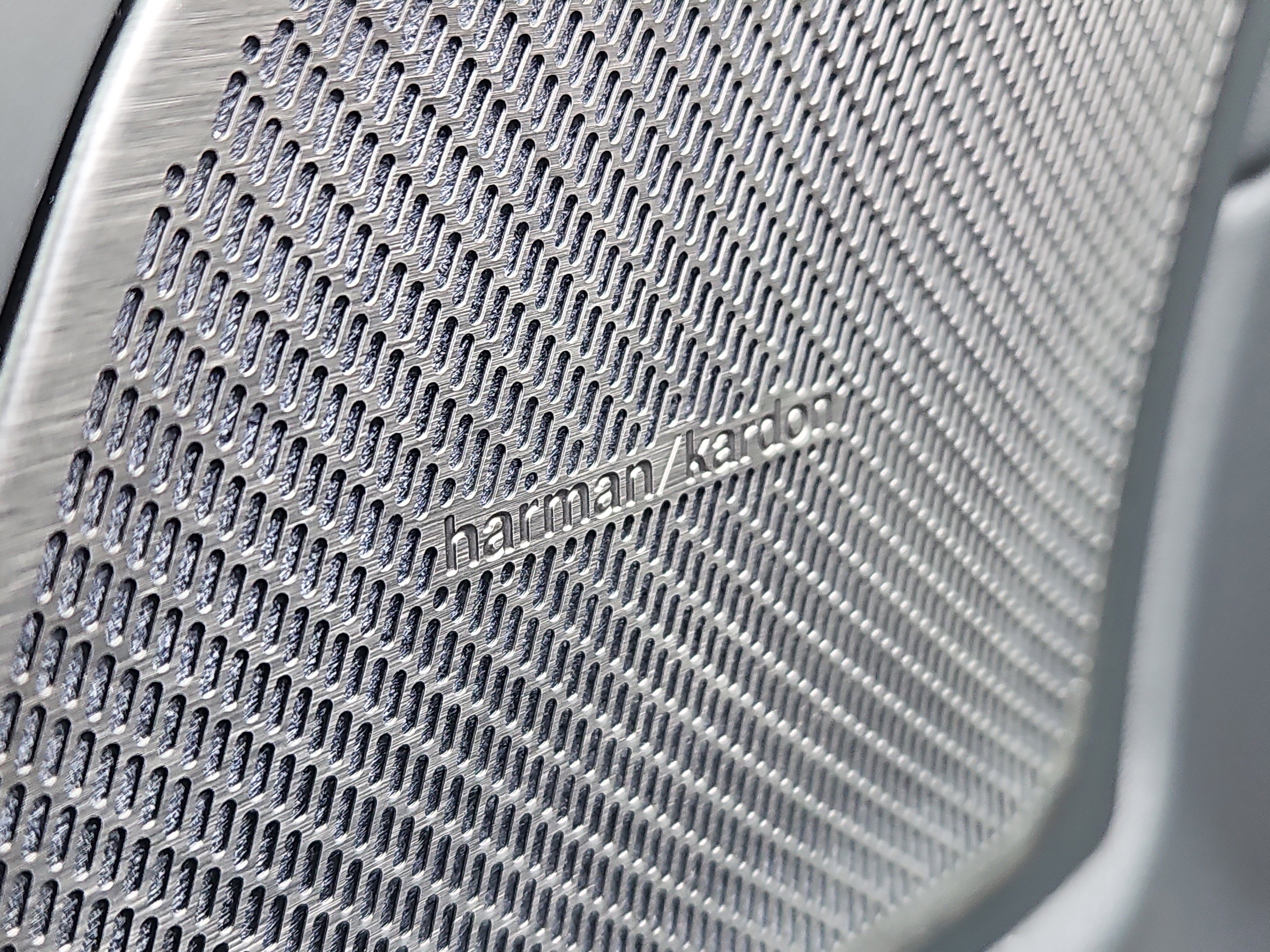 New 2026 Volvo XC60 T8 Ultra w/ Protection Package Premier image 9