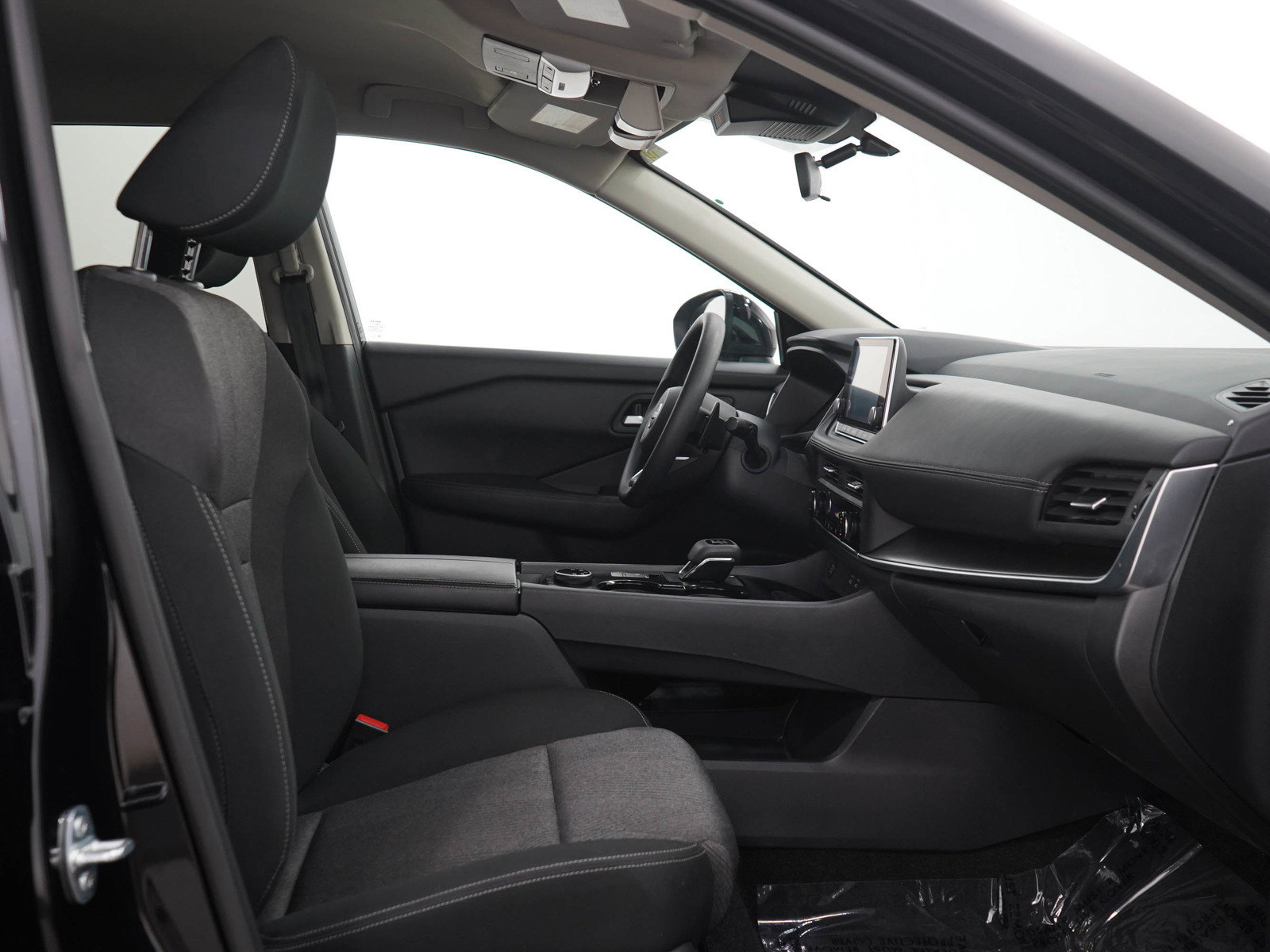 Used 2024 Nissan Rogue SV AWD/4WD image 13