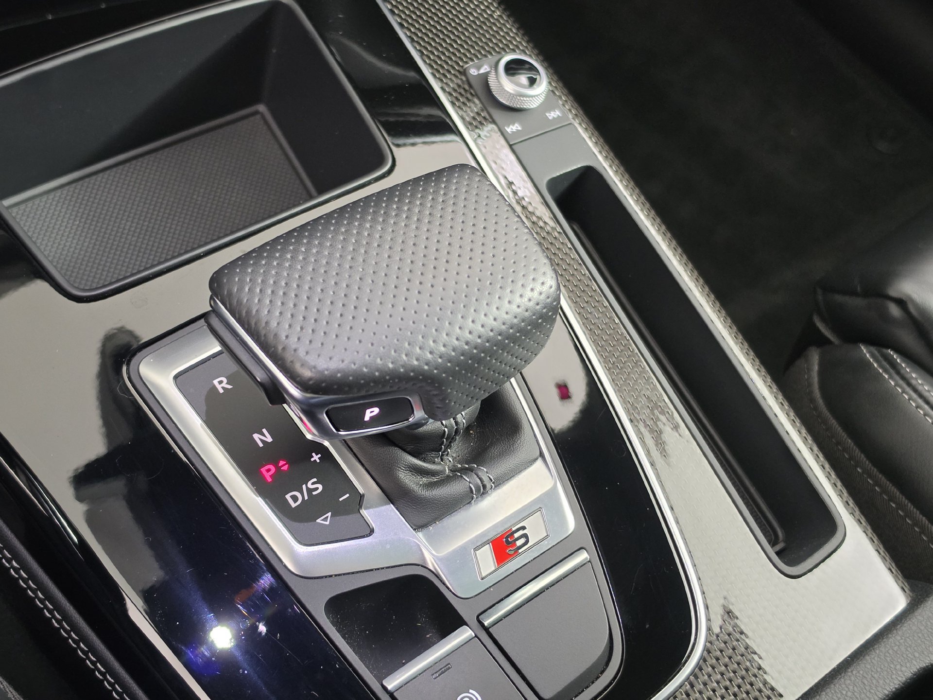 Certified 2024 Audi SQ5 Premium Plus AWD/4WD image 21