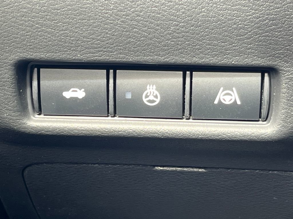 New 2026 Nissan Sentra SR w/ SR Premium Package FWD image 21