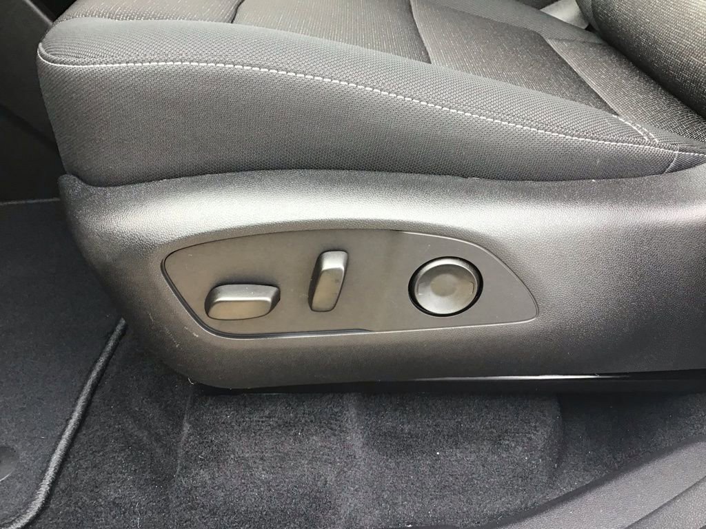 New 2026 Chevrolet Traverse LT w/ Driver Confidence Package image 33