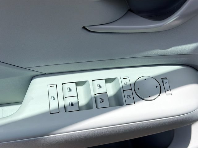 New 2026 Hyundai Kona SEL Sport FWD image 17