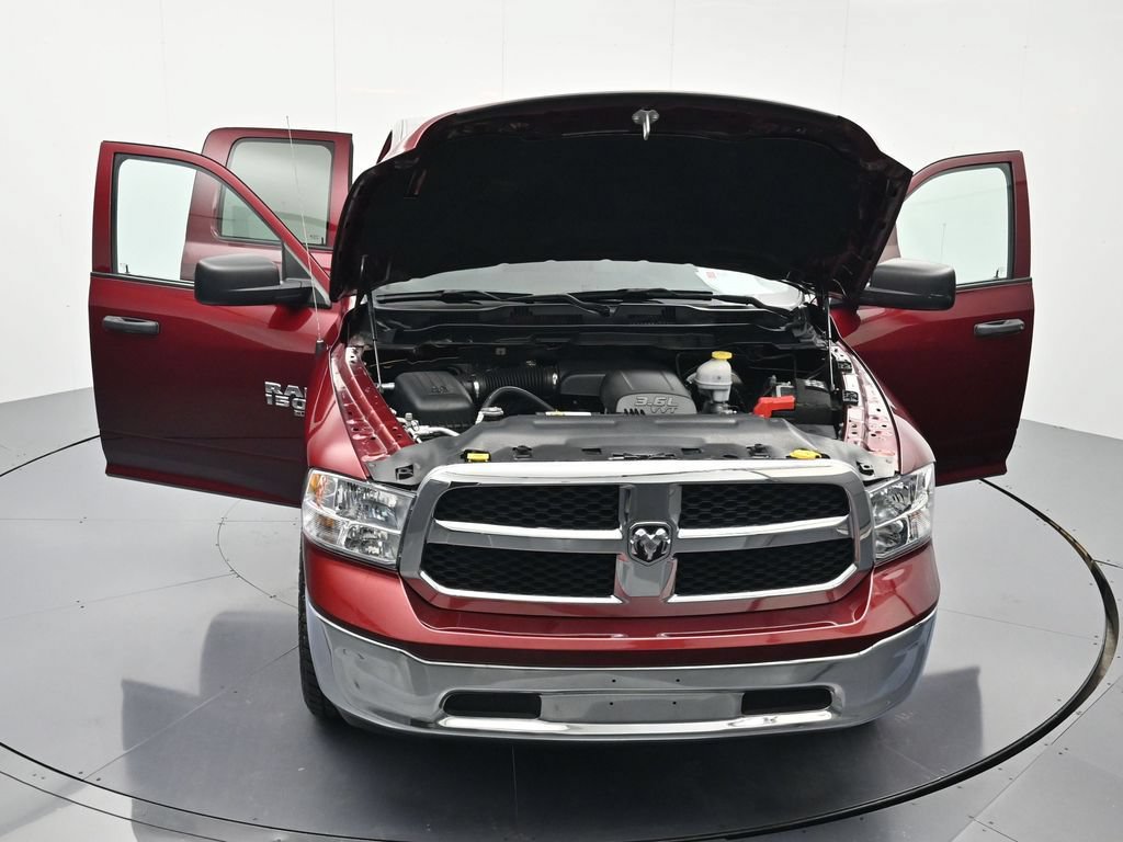 Used 2024 RAM 1500 Classic SLT AWD/4WD image 43