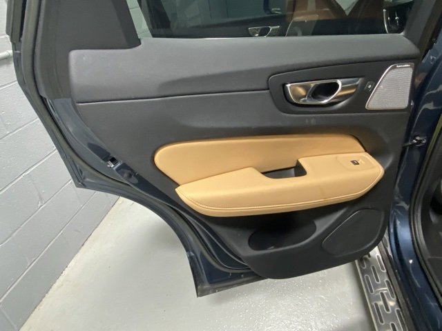 Used 2022 Volvo XC60 B6 Inscription w/ Advanced Package image 8
